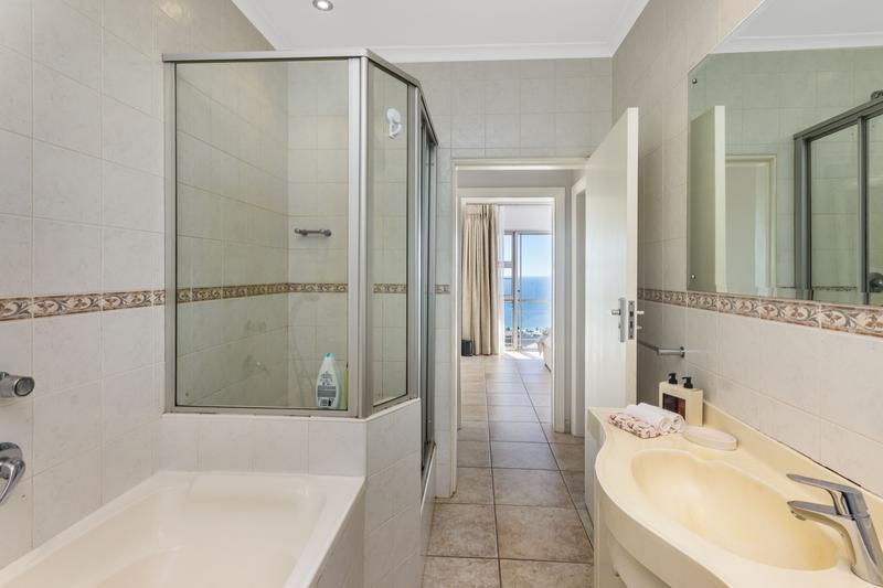 2 Bedroom Property for Sale in Camps Bay Western Cape